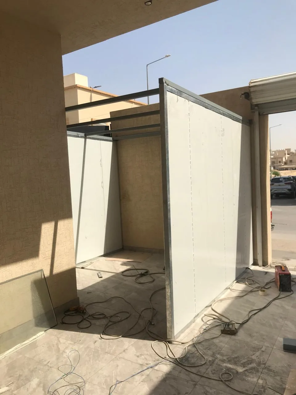 ملاحق ساندوتش بنل | بناء ملاحق وتوسعات علوية وخارجية